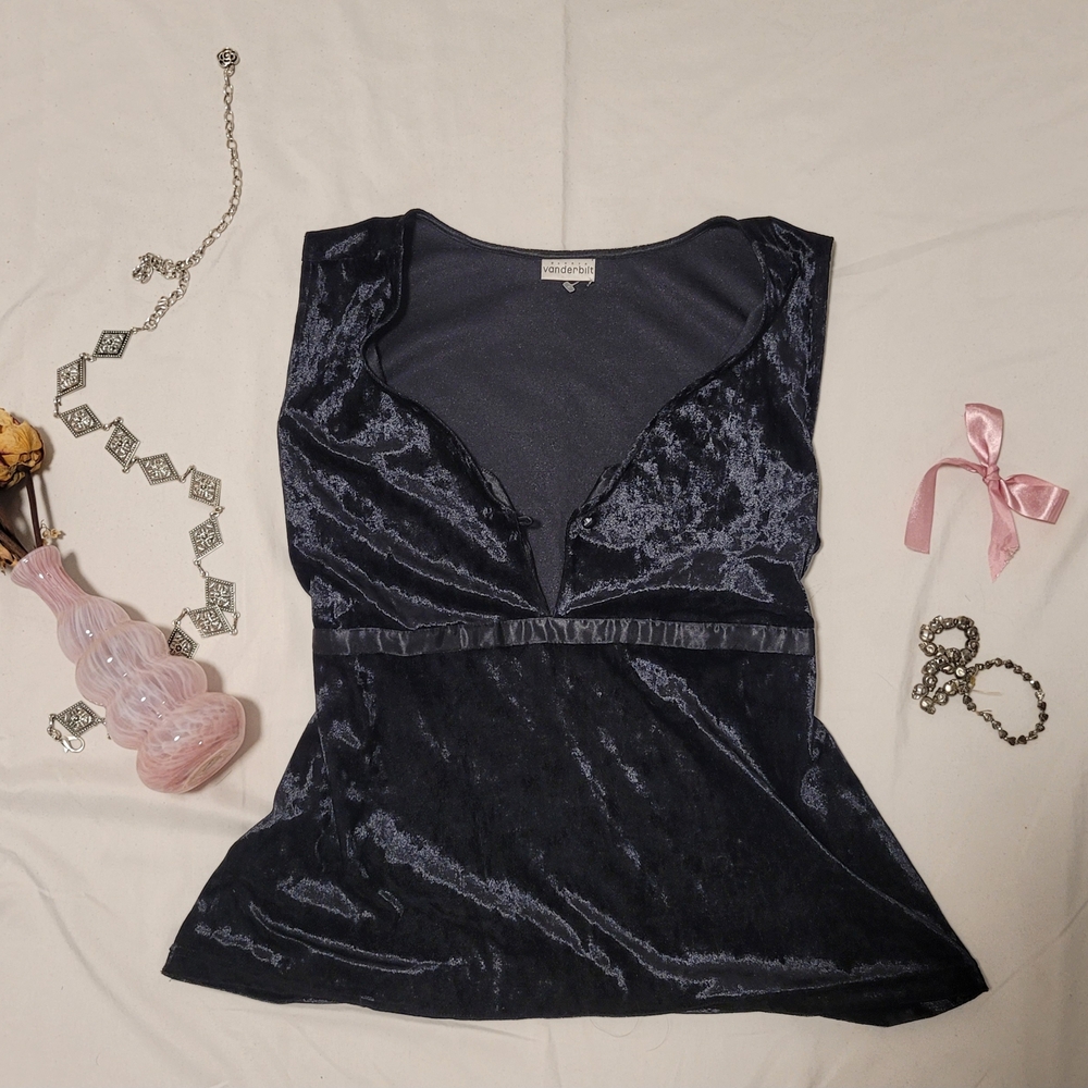 Vintage Gloria Vanderbilt Black Velvet Top